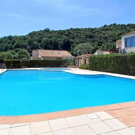 Lägenhet Charmante Petite Maison Au Calme