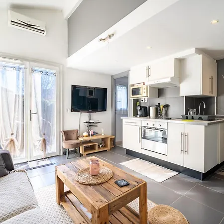 Lägenhet Charmante Petite Maison Au Calme